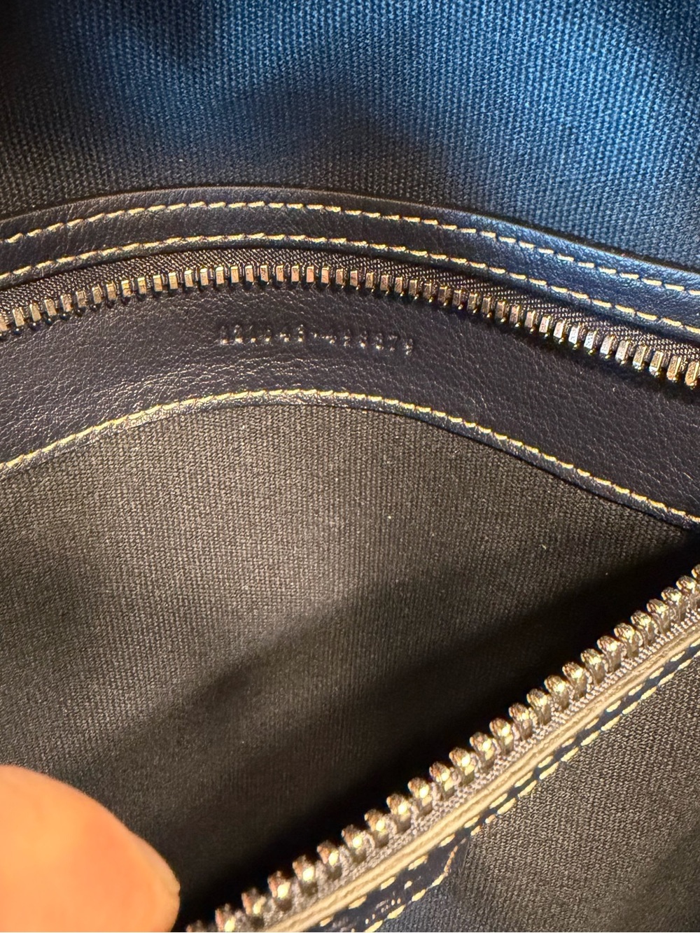 New Authentic Gucci Logo Black Canvas Backpack - Picture 14 of 16